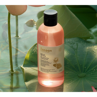 Nước sen Hậu Giang (toner) giúp phục hồi đa nhiệm cho da cocoon 310ml - Hot Deal