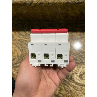Atomat 3 pha 100A hàng xịn Delixi