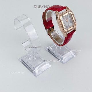 Trụ trưng đồng hồ acrylic đẹp cho shop Rubyhouse68