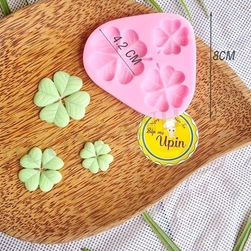 Khuôn silicon vỉ 3 lá cỏ may mắn