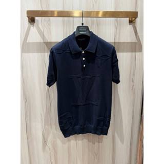 [Hight Quality] Hàng Có Sẵn!! Áo Polo Len 1V Luon Vuituoi Graphic - Họa Tiết Logo Dập Nổi Phối Cúc Tinh Tế