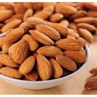 Hạt hạnh nhân sống tách vỏ- Hạnh nhân hạt 500gr,1kg cung cấp dưỡng chất dùng làm bánh quy, đồ uống, kẹo nougat,granola