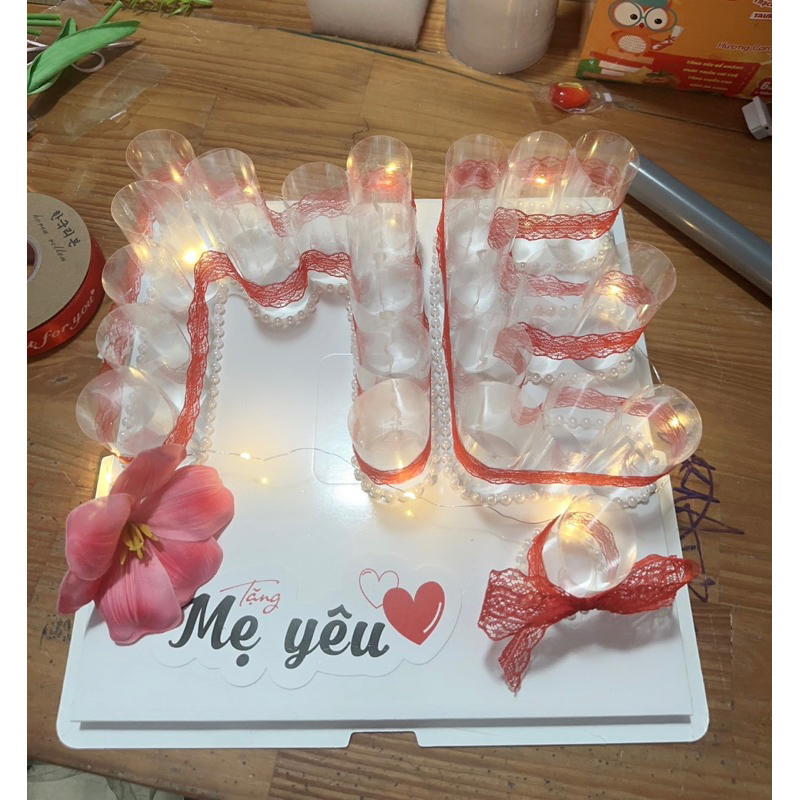 Hộp mika đựng xiền làm quà tặng mẹ, tặng vợ, người yêu ngày 8/3,20/10