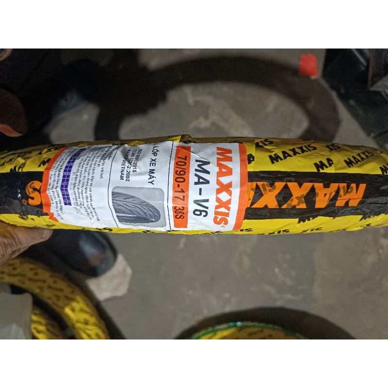 Vỏ Lốp Maxxis 60/90-17 lốp 70/90-17 gai xương cá phượng hoàng ( vỏ dùng ruột)