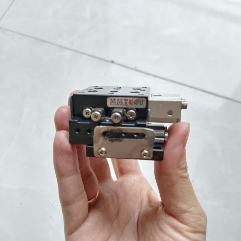 Tinh chỉnh XY mini 4x4cm.