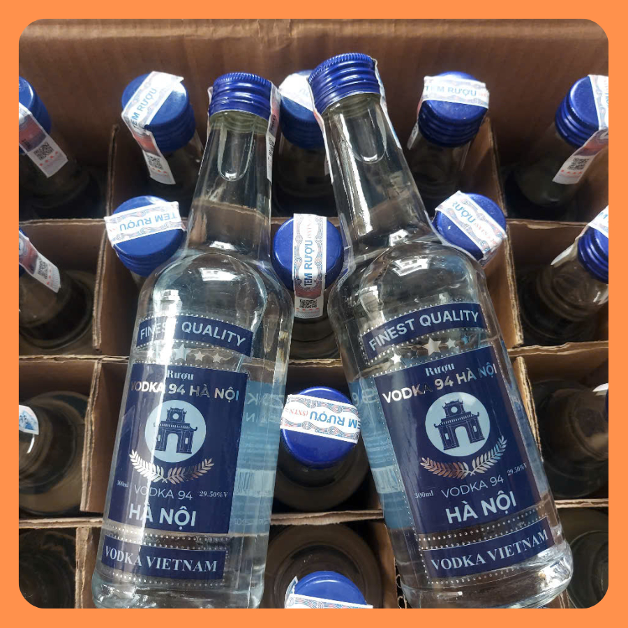 Vodka Hà Nội Việt Nam 39.5% 750ml - 300ml