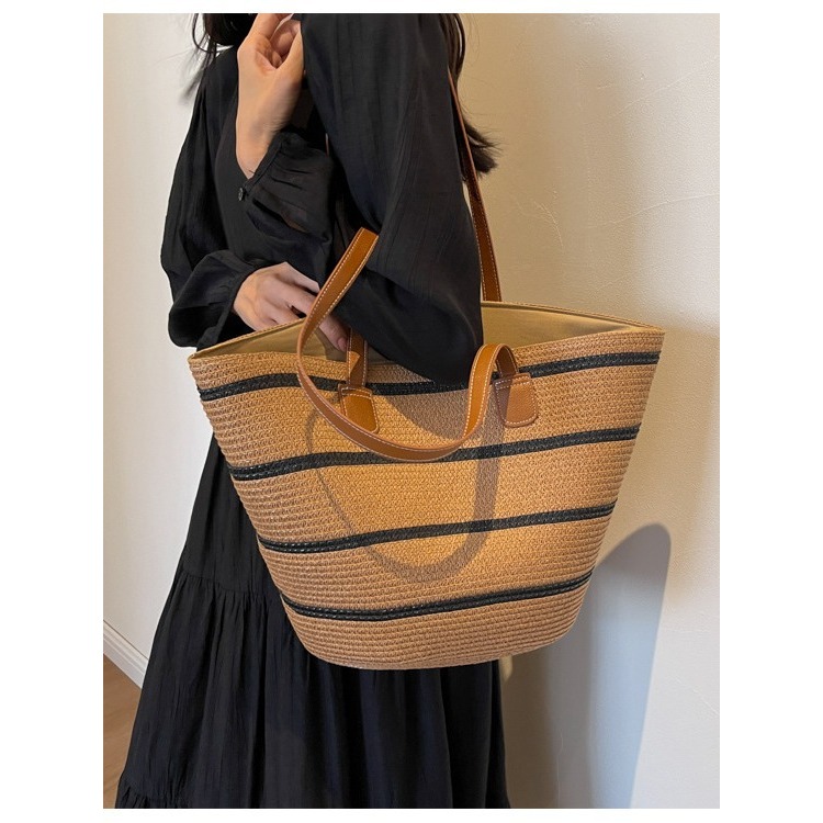 Túi cói đi biển kẻ sọc đeo vai size to có khóa kéo tiện lợi | BigBuy360 - bigbuy360.vn