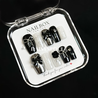  Nail box nơ bi màu đen trắng dễ thương - móng tay giả form ngắn màu đen trắng nơ 