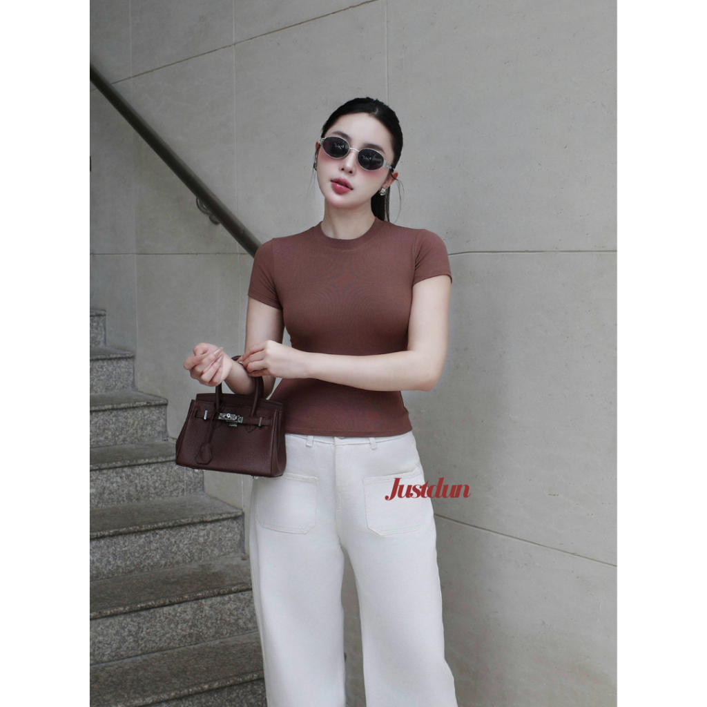 Áo Thun Nữ Ôm Body JUSTDUN B18 Cổ Tròn Tay Ngắn, Cotton Mịn Co Giãn 4 Chiều, Mềm Mại Thoáng Khí | BigBuy360 - bigbuy360.vn