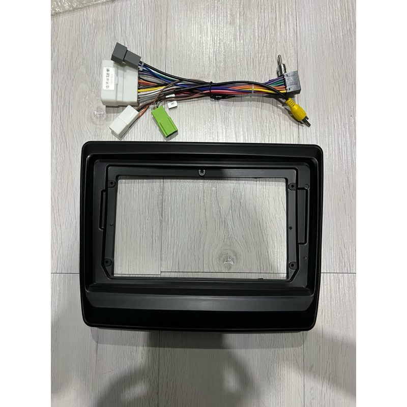 Mặt dưỡng 9inch Isuzu Dmax 2020-2022(kèm giắc nguồn zin)