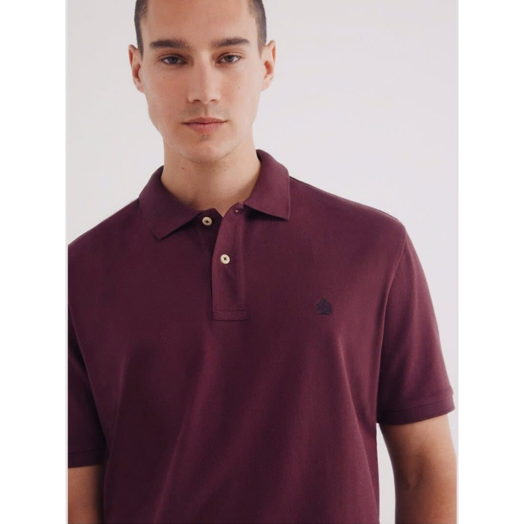 Áo thun polo piqué màu đỏ đô - Old Money Style