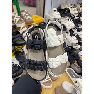 TH.STORE xăng đan đế bằng quai nhúm