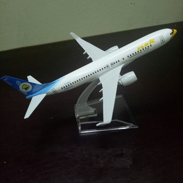 Máy bay mô hình Nok Air B737 16cm