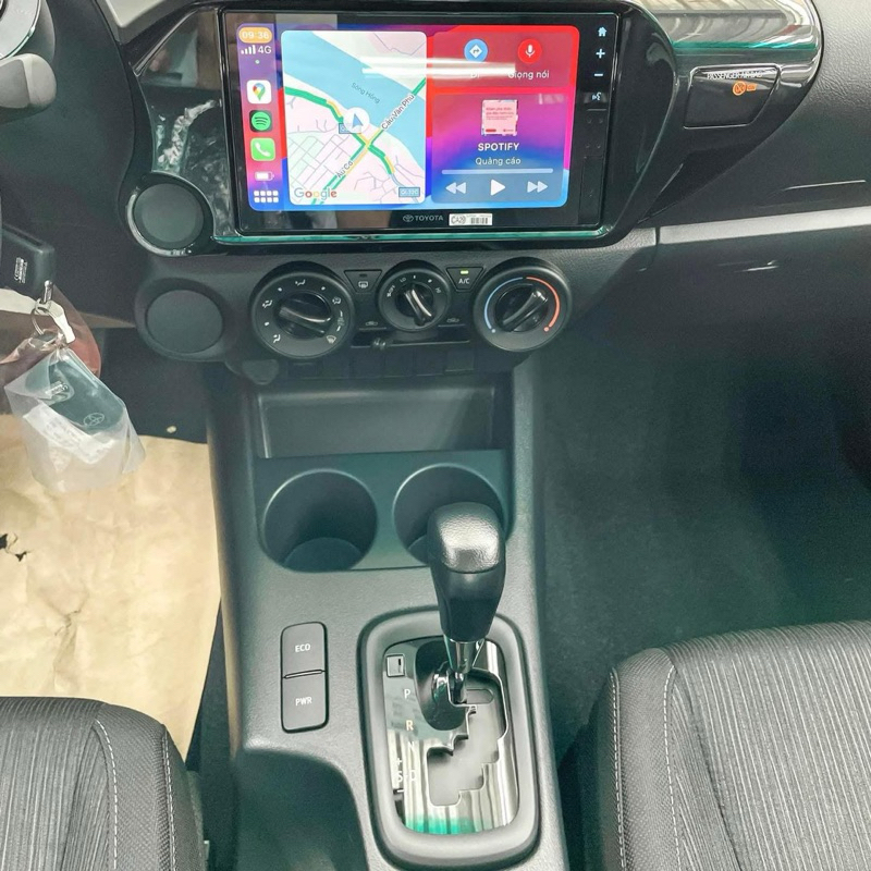 Màn hình 9 inch Toyota Hilux 2025 Chính hãng