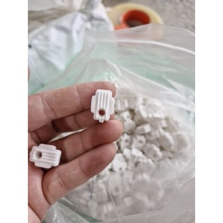 Cúc kính giữ kính ( giá cho 100 cái)