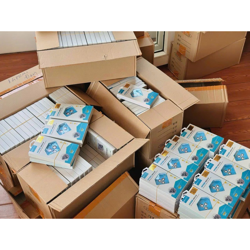 Lens KUZOOM bảo vệ camera