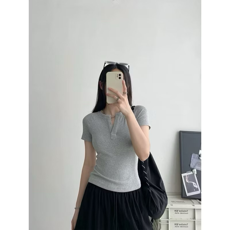 Áo Thun Trơn Cổ V Dễ Thương Form Ôm , Áo thun baby BASIC TRƠN ôm body Piki ( có bigsize) | BigBuy360 - bigbuy360.vn