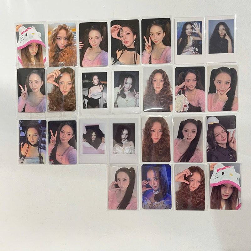 BLACKPINK JISOO - Card ảnh album AMORTAGE chính hãng