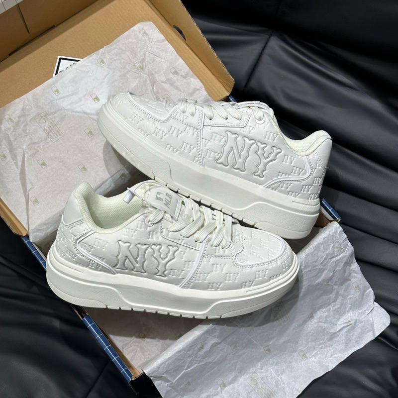 Giày Sneaker Liner Full White NY mới 2025