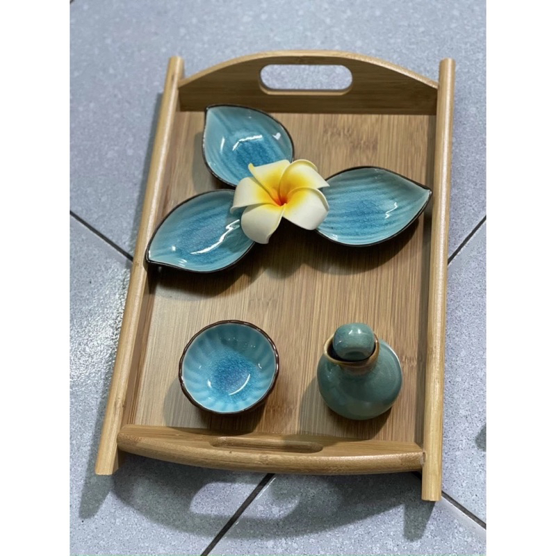 khay gỗ đựng dụng cụ dưỡng sinh spa( đựng ngọc lông công kim tiêm)1khay