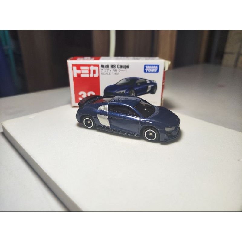 Xe mô hình tomica Audi r8 coupé