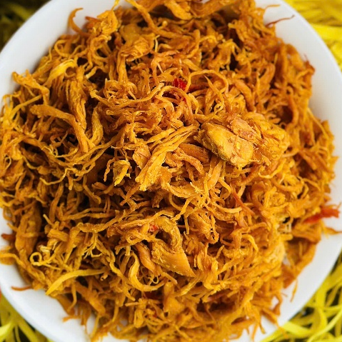 50g KHÔ GÀ BƠ TỎI HẢO HẠNG - Đồ ăn vặt ngon nhất do CHÀ BÔNG TÍN làm 