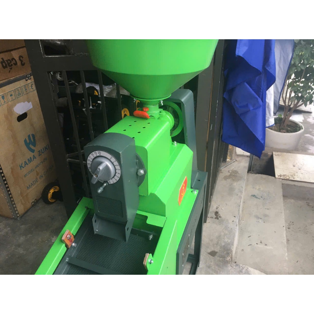 Máy xát lúa xanh SC6666