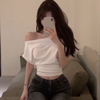 Áo kiểu lệch vai chất thun ôm eo hack dáng A225