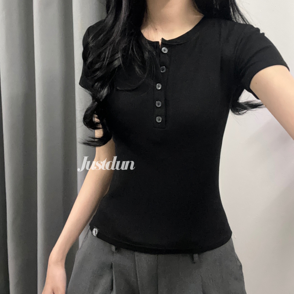 Áo Thun Nữ Cổ Tròn Phối Khuy JUSTDUN C42 - Chất Cotton Cao Cấp, Co Giãn 4 Chiều, Dễ Chịu, Thoáng Khí | BigBuy360 - bigbuy360.vn