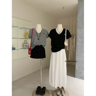 Áo thun nữ cổ chữ V tay ngắn thêu hình con mèo, áo phông nữ cổ tim form vừa dáng, vải mềm mịn