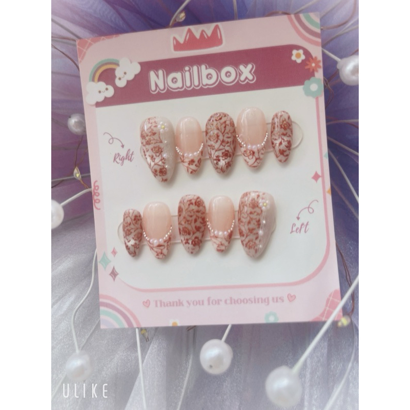 Nailbox form Almond - mắt mèo gấm - M09