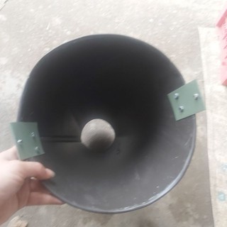 Phễu cắt tiết gà vịt