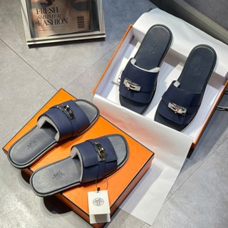 Hộp Bảo Vệ Kèm Theo Khi Mn Quan Tâm Giày Tại Shop,Dép Hm Sừng Trâu Gabriel ‘Noir’ Da Taiga màu Navy.