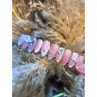 Nailbox thiết kế mắt mèo ánh trắng nền hồng drom ovan đính dây xích charm đá siêu sáng siêu chắc M445 by bao an nail