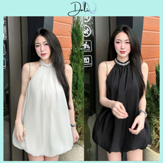 Đầm Cổ Yếm Đính Đá Sang Chảnh Chất Liệu Tơ Hàn Dáng Xuông Xoè Phồng Tặng Kèm Quần Trong