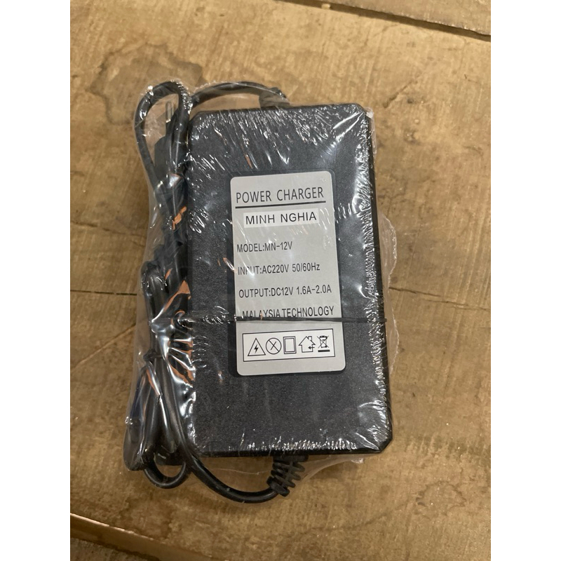Sạc lớn bình xịt thuốc 12V 1,7A