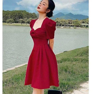 TIENSTYLE - Đầm Đỏ Cổ Tim Nơ To Form Xoè Dự Tiệc