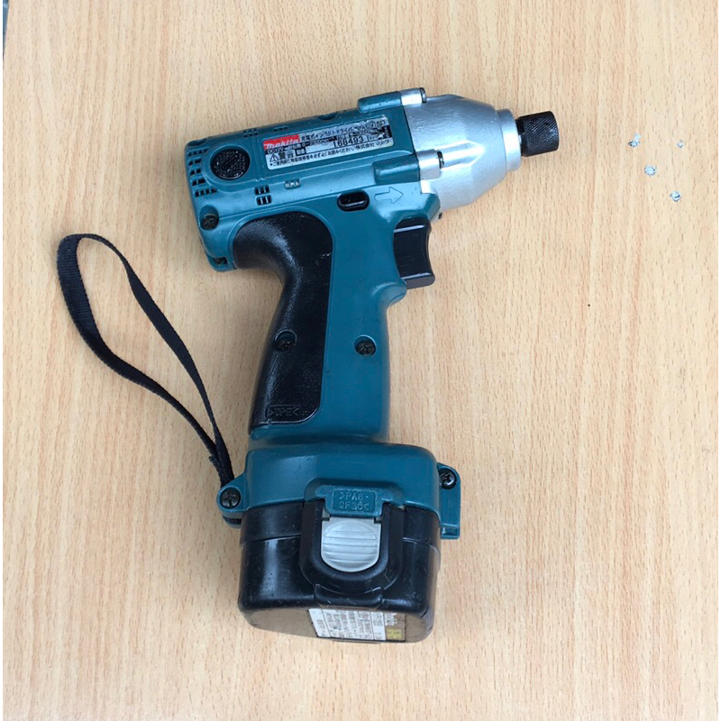 Máy bắn vít Makita 6916D-DC12V Tặng kèm giắc 5.5 và dây điện-Máy bắn vít hàng bãi 12V