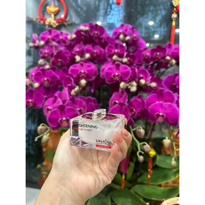 Kem Tuyết LALIHUI