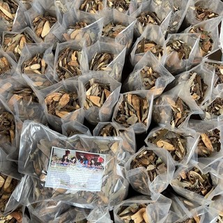 Lá xông tắm sau sinh người Dao Đỏ nguyên liệu chuẩn - Lá xông tắm dân tộc cho mẹ bé thảo mộc thiên nhiên
