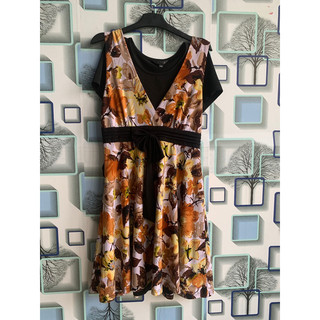 pass váy đầm hoa thiết kế 2hand