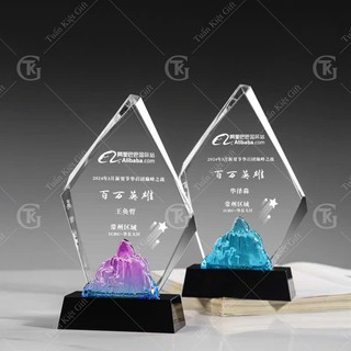 Cúp pha lê họa tiết dãy núi cao cấp in ấn LOGO theo yêu cầu