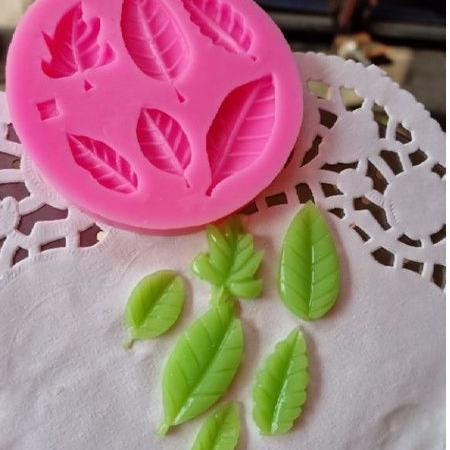 Khuôn silicon vỉ 6 lá cây mã l6 làm bánh