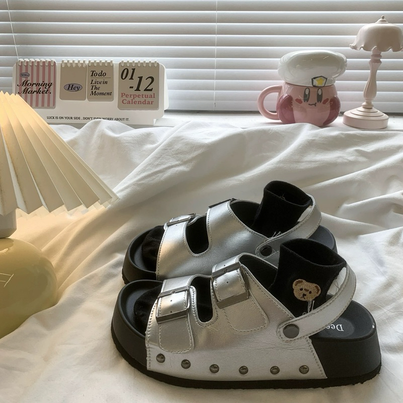 Dép sandal nữ đế cao 4-5cm 2 Khuy quai hậu Chốt Đinh cao cấp | BigBuy360 - bigbuy360.vn