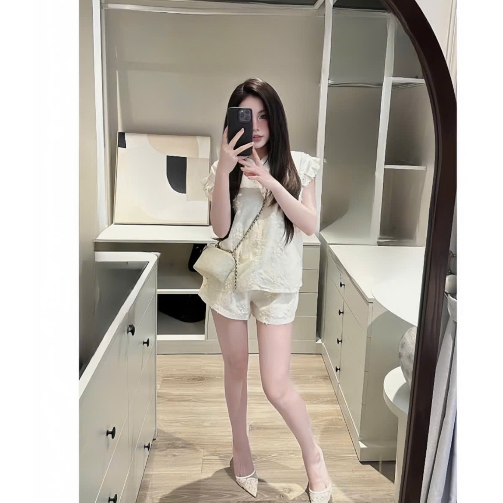 Sét đồ tk nữ áo tay ngắn gài nút phối quần đùi ống rộng họa tiết renn hoa điệu đà dành cho các nàng mặc đi chơi siêu yêu | BigBuy360 - bigbuy360.vn