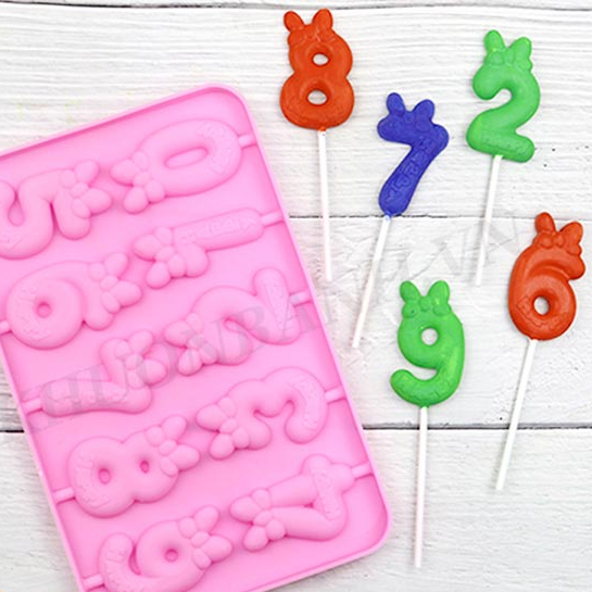 Khuôn silicon kẹo mút số có nơ in hình chữ happy