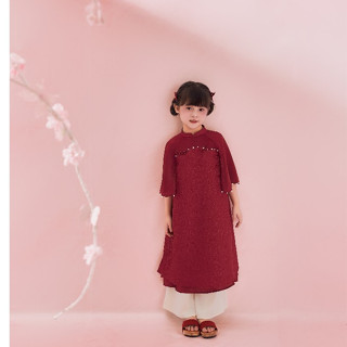 Áo dài bé gái, áo dài trẻ em Hạnh Nhi thiết kế cách tân chất liệu gấm hồ điệp dệt nổi phối tơ óng tết 2025 BY L'AMME