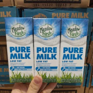 Sữa tươi ít béo Meadow Fresh loại 200ml thùng 24 hộp