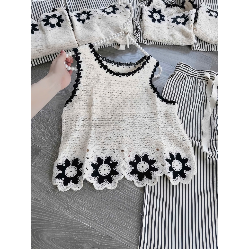 Áo ba lỗ nữ A03 sát nách dệt kim len lỗ kiểu cổ tròn thêu hoa