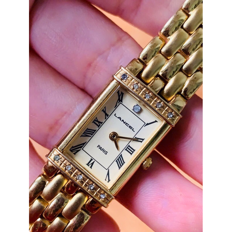 Đông hồ Lancel Paris tank la mã siêu đẹp.